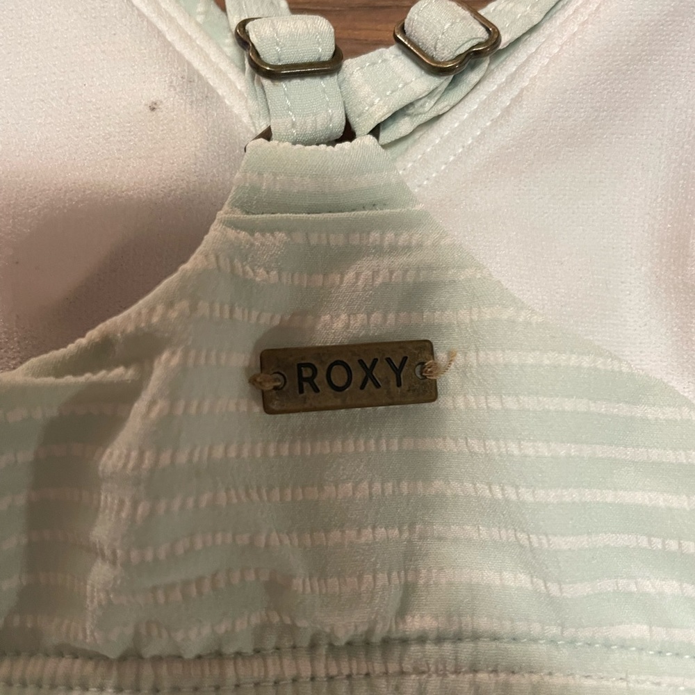 Roxy bikini - Picture 2 of 3
